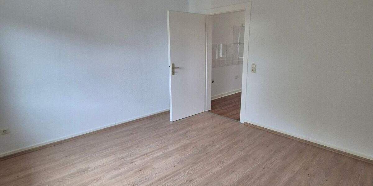 Etagenwohnung Lüdenscheid Tinsberg - 2 Zimmer, 350&euro; | Angebot:24620059