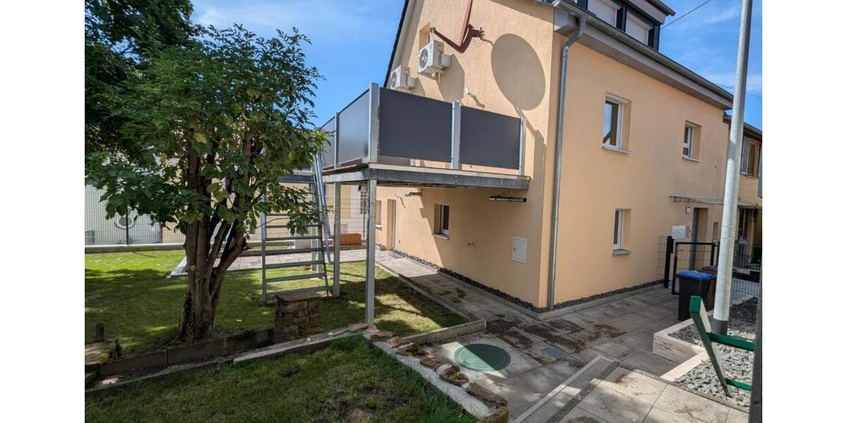 Kernsanierte Doppelhaushälfte zum Vermieten 6 zimmer