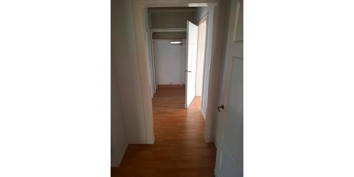 Etagenwohnung Neuwied Block - 4 Zimmer, 150 m&sup2;, 1.050&euro; | Angebot:24576070