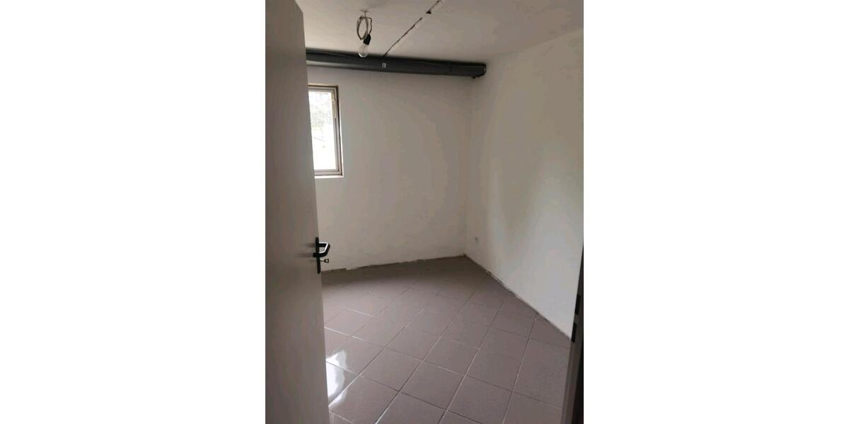 Erdgeschoßwohnung Hofbieber - 5 Zimmer, 128 m&sup2;, 949&euro; | Angebot:26083589