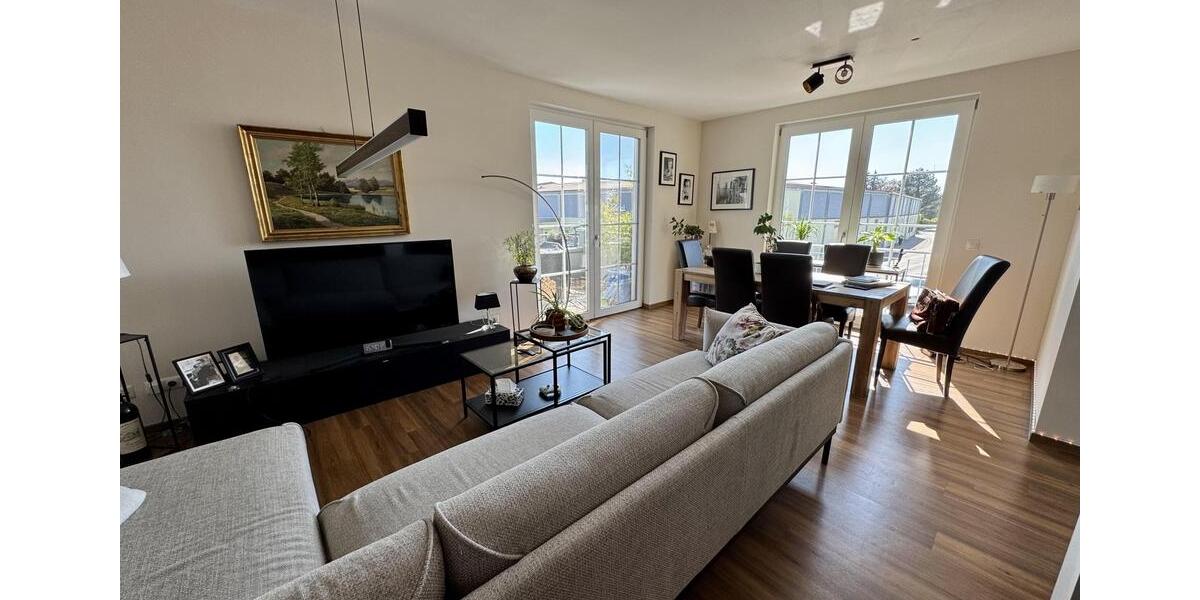 Etagenwohnung Aichach - 3 Zimmer, 82 m&sup2;, 1.035&euro; | Angebot:26335097