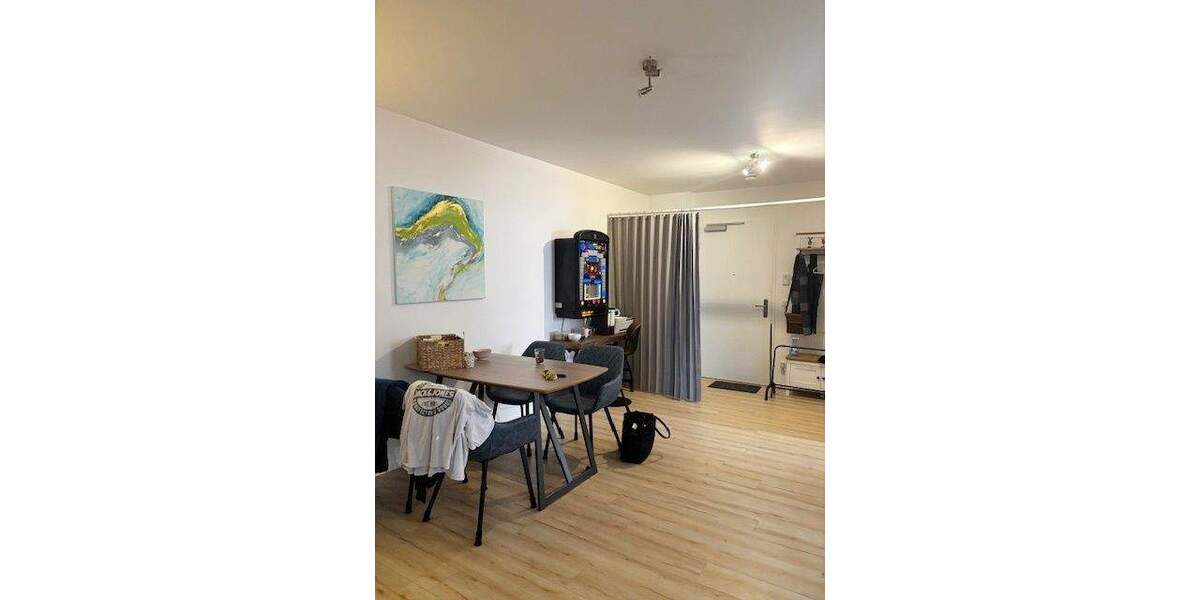 Etagenwohnung Kitzingen - 2 Zimmer, 66 m&sup2;, 710&euro; | Angebot:24727986