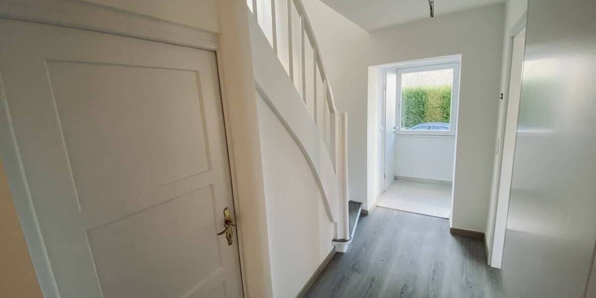 Einfamilienhaus Gründau / Niedergründau Niedergründau - 5 Zimmer, 100 m&sup2;, 1.100&euro; | Angebot:26105543