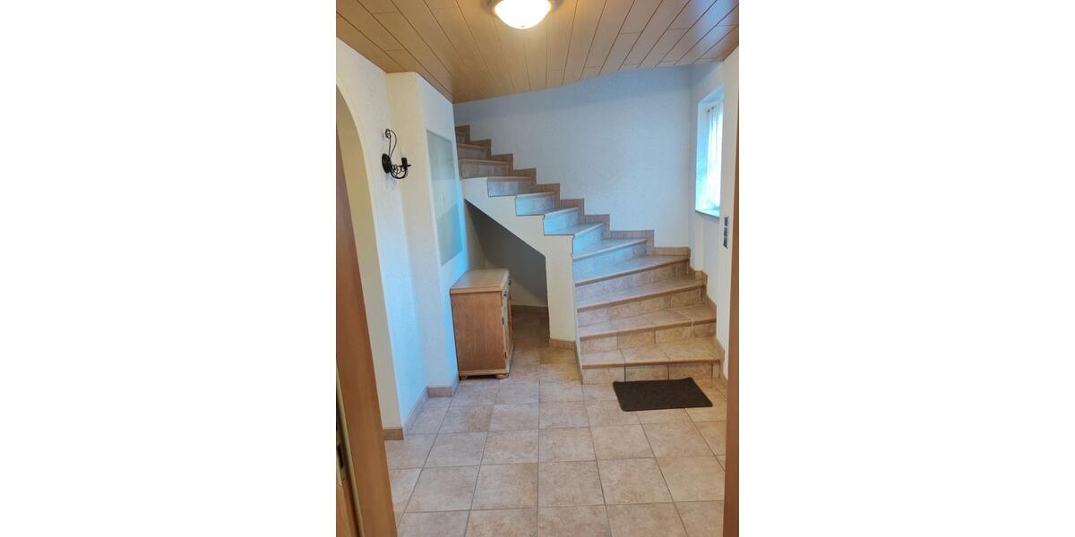 Einfamilienhaus Kirchensittenbach - 5 Zimmer, 122 m&sup2;, 1.220&euro; | Angebot:24351129