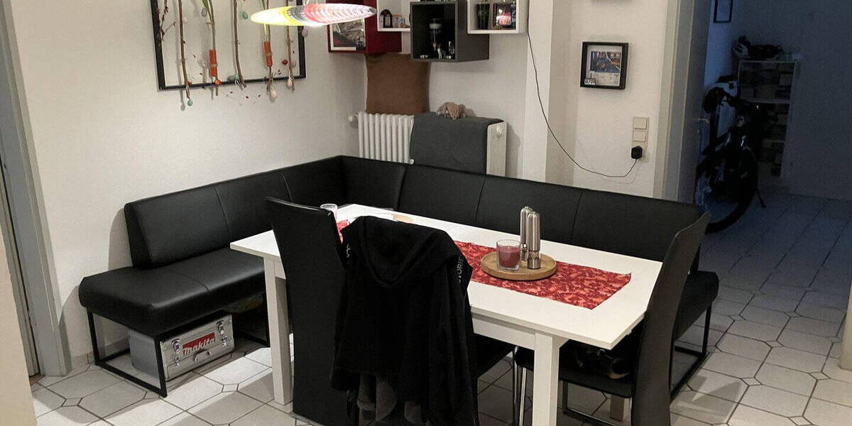 Etagenwohnung Kassel Harleshausen - 5 Zimmer, 145 m&sup2;, 1.380&euro; | Angebot:26170957