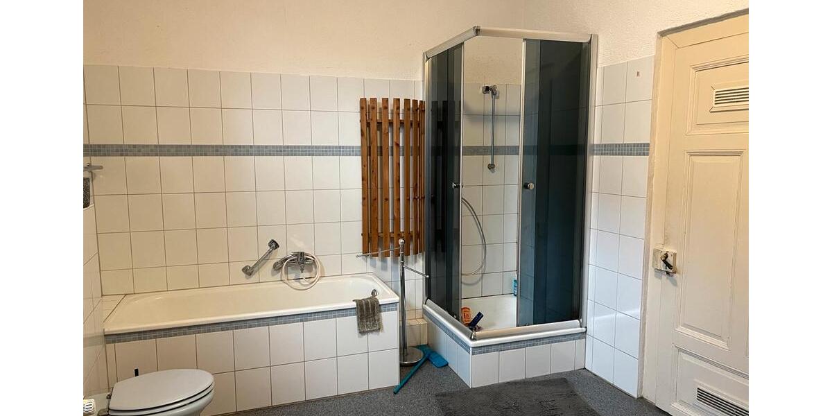Wohnen auf Zeit Wetzlar - 13 Zimmer, 145 m&sup2;, 360&euro; | Angebot:26525627