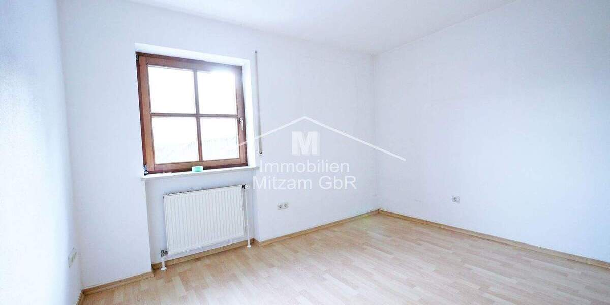 Kompakte 3-Zimmer-Ergeschoss-Whg. mit EBK und Garage in ruhiger Lage von Töging 3 zimmer