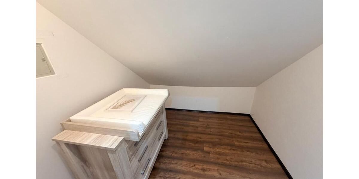 Dachgeschoßwohnung Wiehl - 2 Zimmer, 51 m&sup2;, 550&euro; | Angebot:26442277
