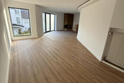 Wohnung Grünstadt - 3 Zimmer, 120 m&sup2;, 1.200&euro; | Angebot:24829590