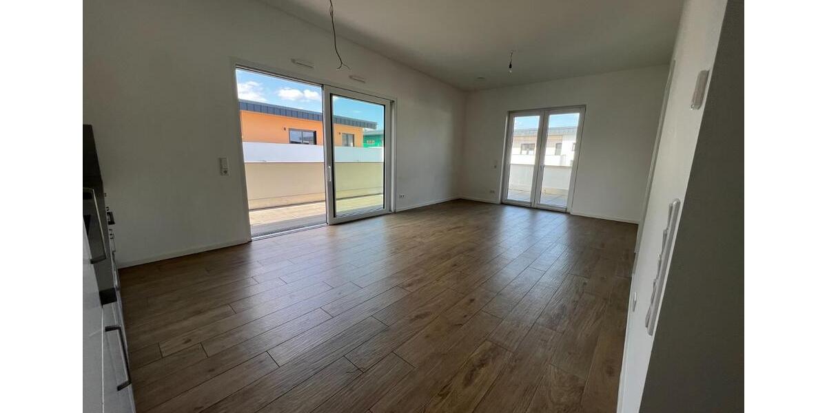 Neuwertige 2-Zi. Penthousewohnung mit Dachterrasse 2 zimmer
