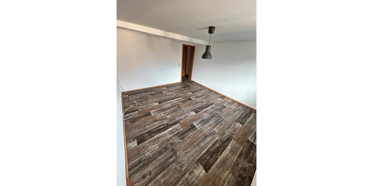 Etagenwohnung Burghaun - 4 Zimmer, 100 m&sup2;, 625&euro; | Angebot:26279473