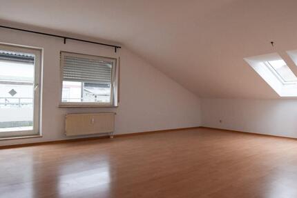 Dachgeschosswohnung in Top-Lage - gepflegtes Haus, gut verwaltet zimmer