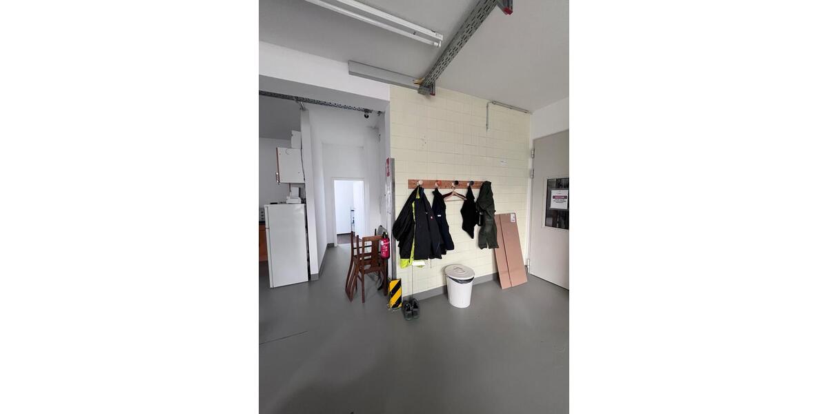 Gewerbeobjekt Hohenbrunn - 850&euro; | Angebot:23759852