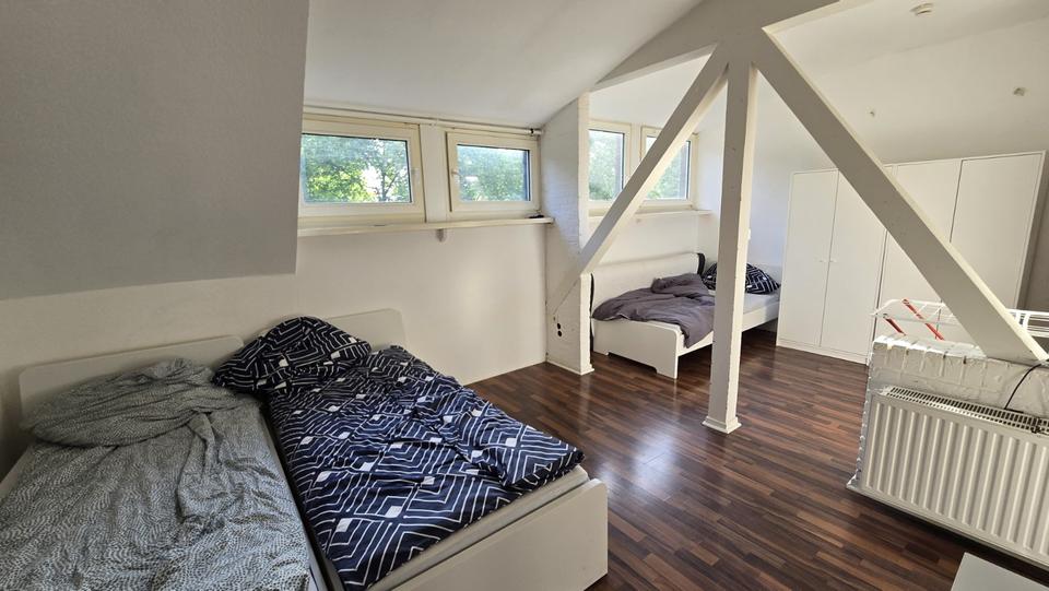 Wohnen auf Zeit Krefeld - 6 Zimmer, 150 m&sup2;, 600&euro; | Angebot:25550414