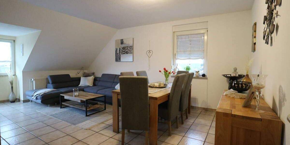 Etagenwohnung Bergheim Quadrath-Ichendorf - 3 Zimmer, 79 m&sup2;, 688&euro; | Angebot:25111539