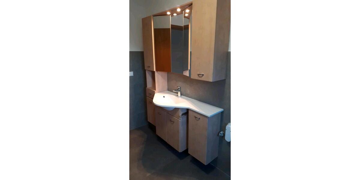 Dachgeschoßwohnung Kötz - 3 Zimmer, 110 m&sup2;, 850&euro; | Angebot:26492870