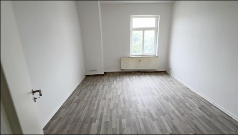 Etagenwohnung Bitterfeld-Wolfen Bitterfeld - 2.5 Zimmer, 54 m&sup2;, 430&euro; | Angebot:27641817