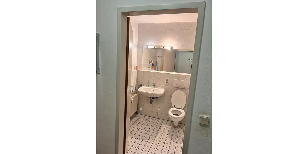 2 Zimmer-Whg. mit Gartennutzung am Galgenberg Regensburg zimmer