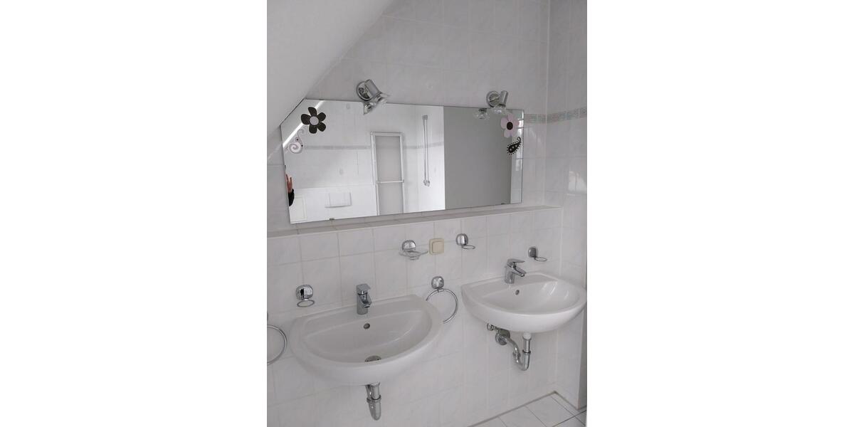 Etagenwohnung Ostrau - 3 Zimmer, 65 m&sup2;, 390&euro; | Angebot:23295351