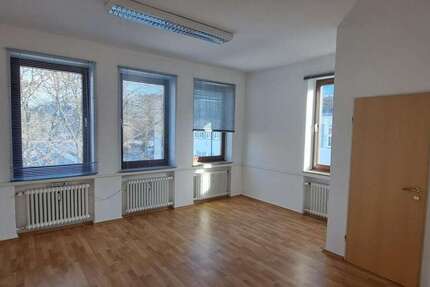 Büro in Schleiden 950 € 93 m² zimmer