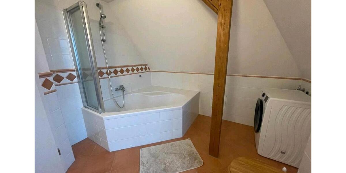 Dachgeschoßwohnung Markkleeberg - 1.5 Zimmer, 67 m&sup2;, 650&euro; | Angebot:25891905