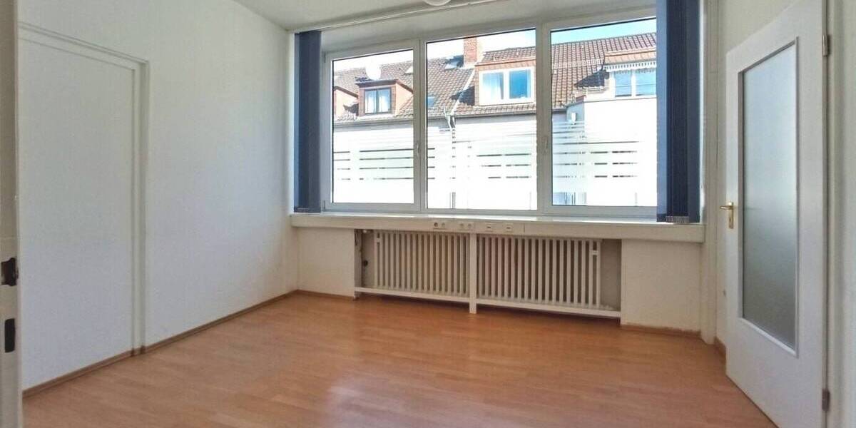 Gewerbeobjekt Kassel Mitte - 7 Zimmer, 1.570&euro; | Angebot:25996556