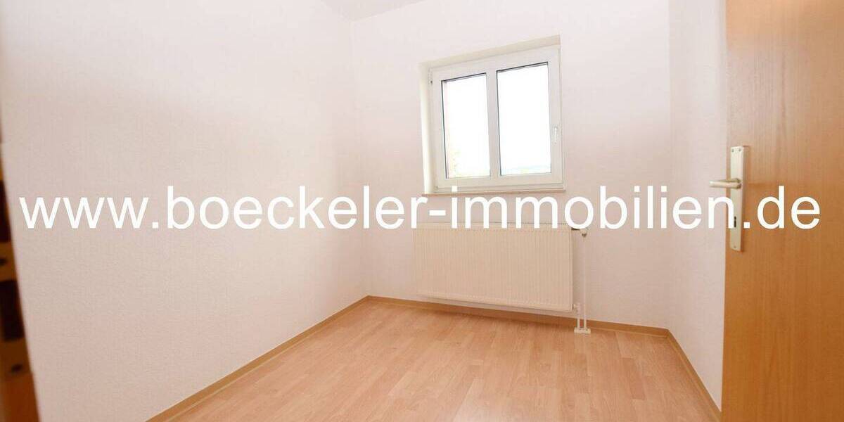 Etagenwohnung Naumburg - 3 Zimmer, 63 m&sup2;, 390&euro; | Angebot:26017630