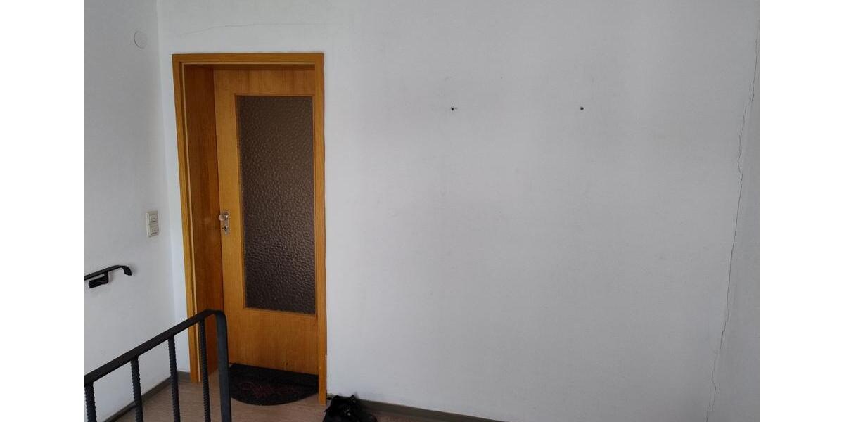 Dachgeschoßwohnung Irmenach - 3 Zimmer, 96 m&sup2;, 500&euro; | Angebot:25873815