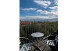 Helle möblierte Wohnung mit Balkon und schöner Aussicht