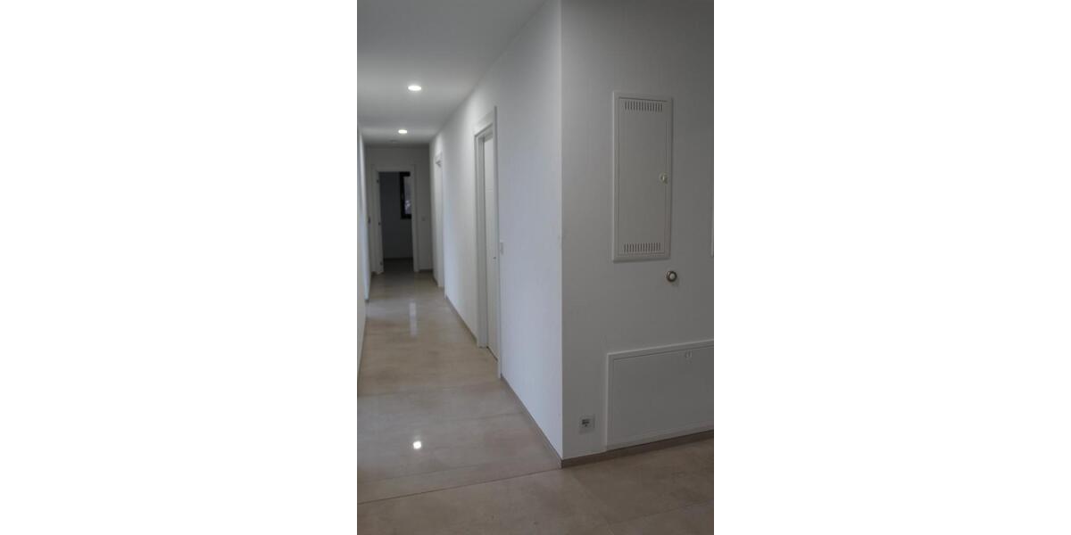 Etagenwohnung Rüsselsheim am Main - 3 Zimmer, 97 m&sup2;, 1.600&euro; | Angebot:26442716