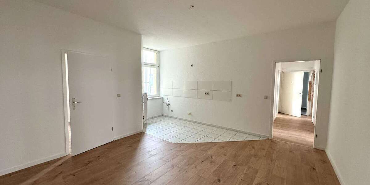 Etagenwohnung Magdeburg Sudenburg - 4 Zimmer, 105 m&sup2;, 735&euro; | Angebot:27283738