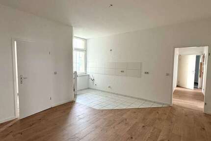 Wohnung Magdeburg Sudenburg - 4 Zimmer, 105 m&sup2;, 735&euro; | Angebot:27283738