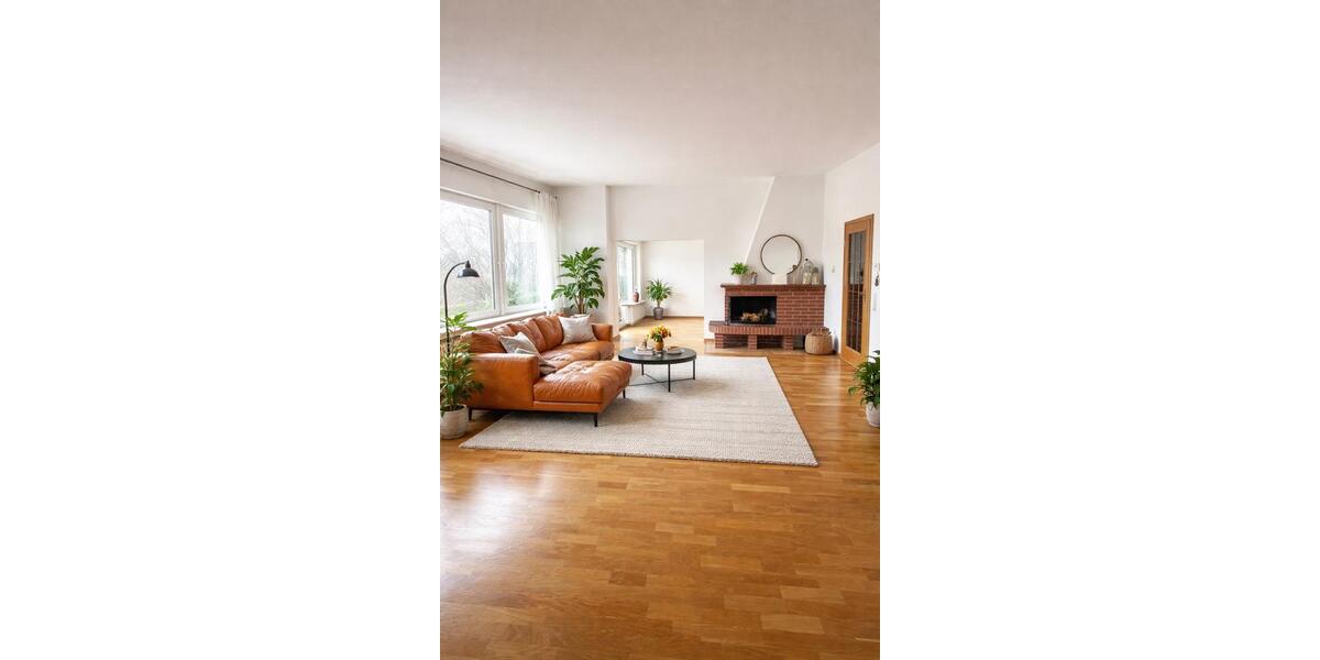 Dachgeschoßwohnung Detmold - 3 Zimmer, 120 m&sup2;, 1.250&euro; | Angebot:25384561