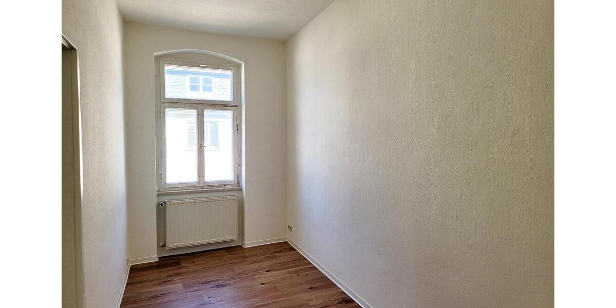 Etagenwohnung Schleiz - 3 Zimmer, 92 m&sup2;, 715&euro; | Angebot:21494338