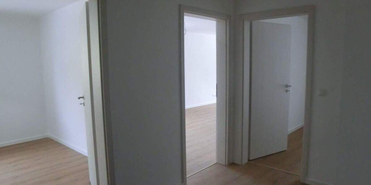 Etagenwohnung Niederwerrn - 3 Zimmer, 82 m&sup2;, 660&euro; | Angebot:24696276