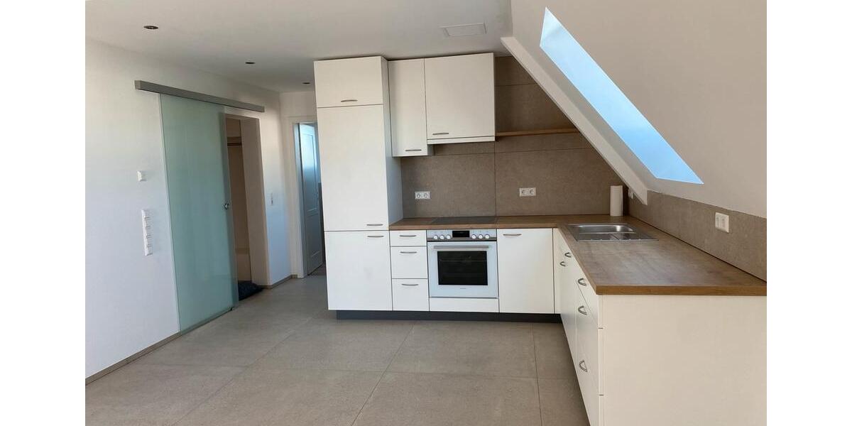 Maisonettenwohnung Metzingen - 4.5 Zimmer, 92 m&sup2;, 1.675&euro; | Angebot:26534629