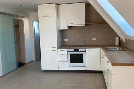 Wohnung Metzingen - 4.5 Zimmer, 92 m&sup2;, 1.675&euro; | Angebot:26534629