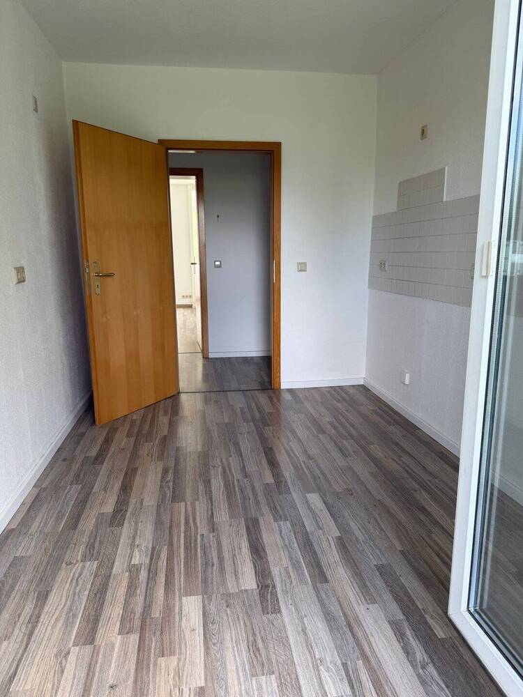 Gut angebundene 2-Raum Wohnung mit Balkon