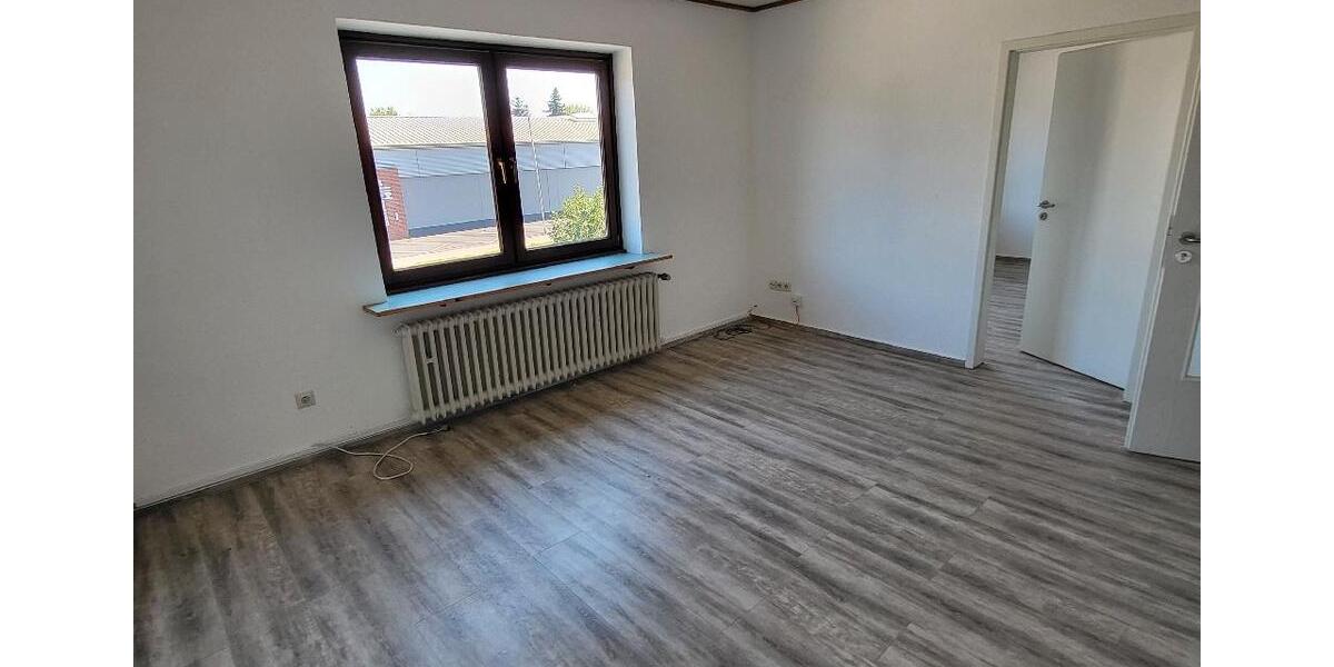 Gewerbeobjekt Krefeld Gellep-Stratum - 780&euro; | Angebot:24382599