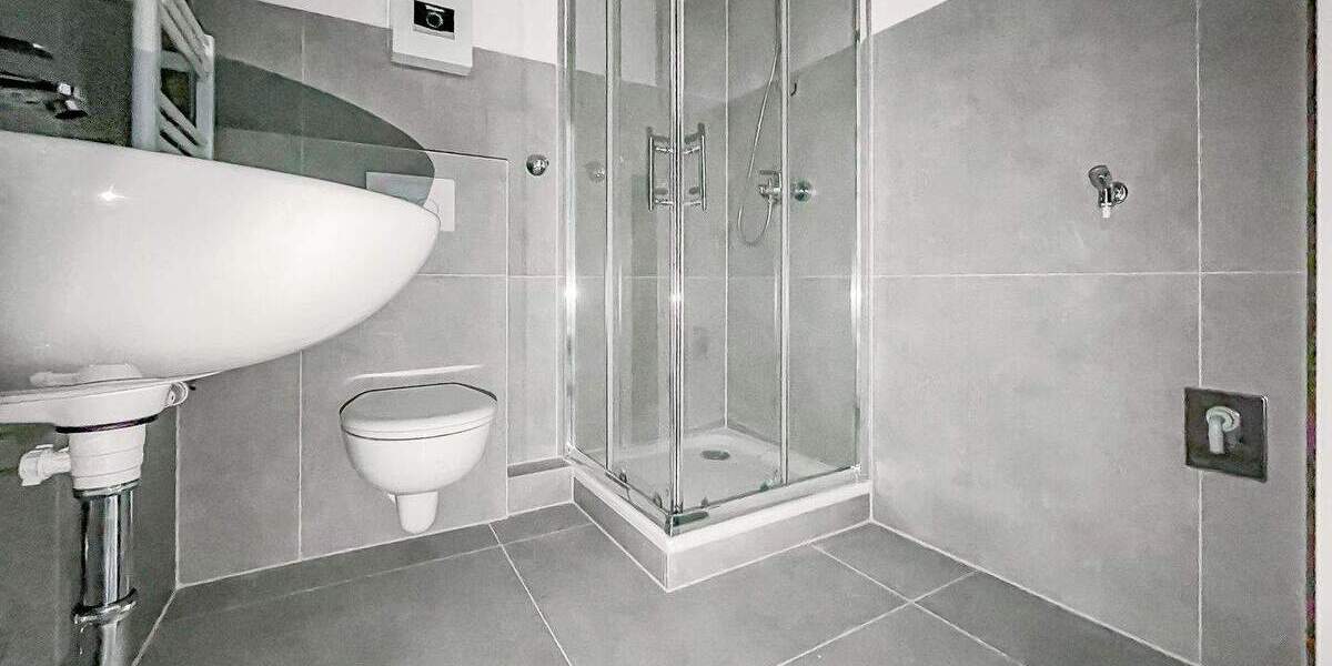 Etagenwohnung Bochum Innenstadt - 3 Zimmer, 72 m&sup2;, 705&euro; | Angebot:25726820