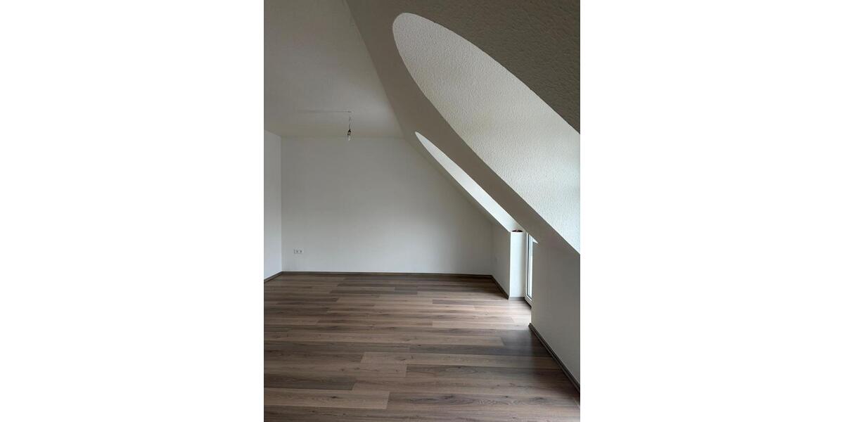 Maisonettenwohnung Velbert - 2 Zimmer, 80 m&sup2;, 1.150&euro; | Angebot:24438655