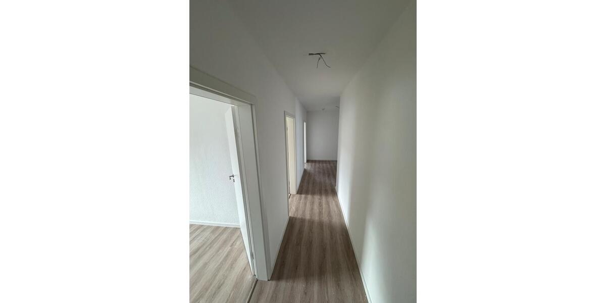 4-Zimmer-Wohnung mit Balkon in ruhiger Lage – sofort bezugsfrei 4 zimmer