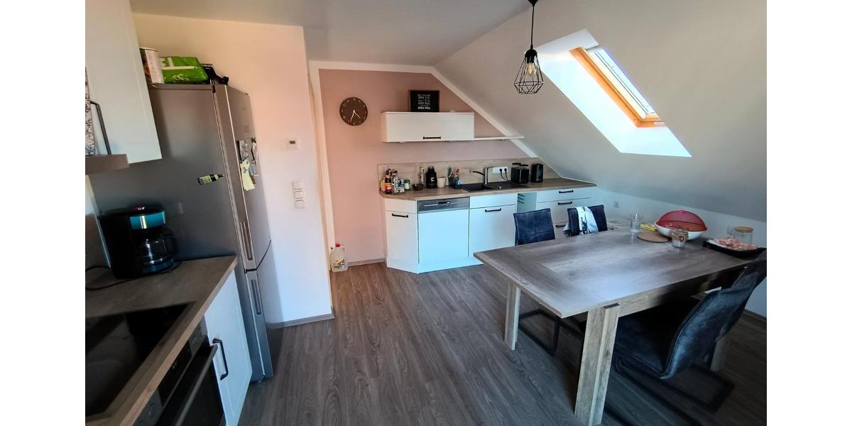 Dachgeschoßwohnung Geltendorf - 3 Zimmer, 83 m&sup2;, 1.120&euro; | Angebot:25162744