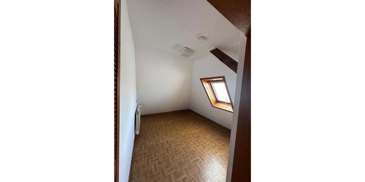 Dachgeschoßwohnung Minden - 2 Zimmer, 60 m&sup2;, 760&euro; | Angebot:25900261