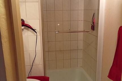 Wohnen auf Zeit Neuss Gnadental - 2 Zimmer, 35 m&sup2;, 200&euro; | Angebot:25845318