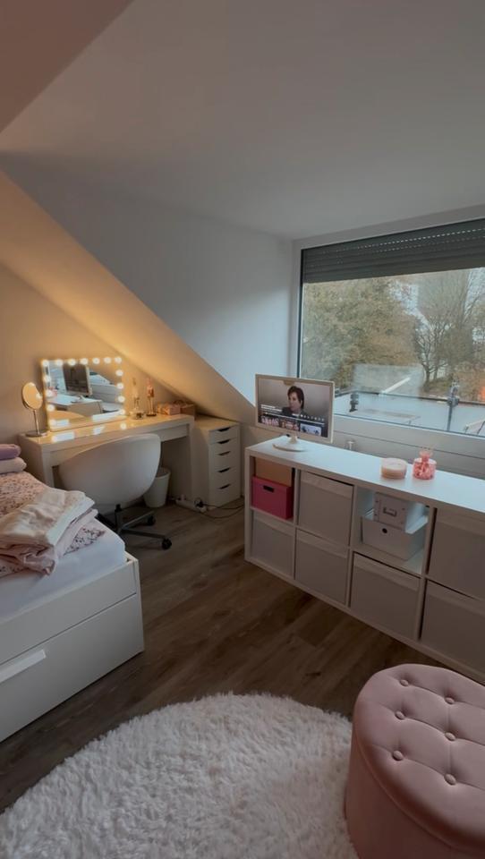 WG Zimmer in Koblenz an der Uni mit Balkon