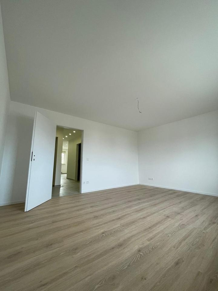 Bezug nach Sanierung - 2-ZKB mit Balkon und EBK
