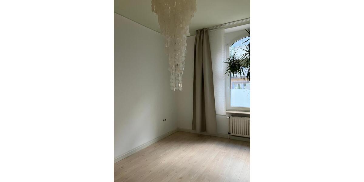 Erdgeschoßwohnung Düsseldorf Oberbilk - 1.5 Zimmer, 30 m&sup2;, 750&euro; | Angebot:24775243