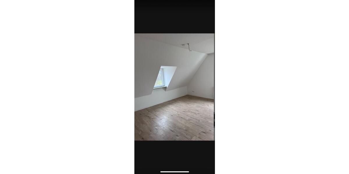 Dachgeschoßwohnung Herborn - 3 Zimmer, 70 m&sup2;, 650&euro; | Angebot:24717927