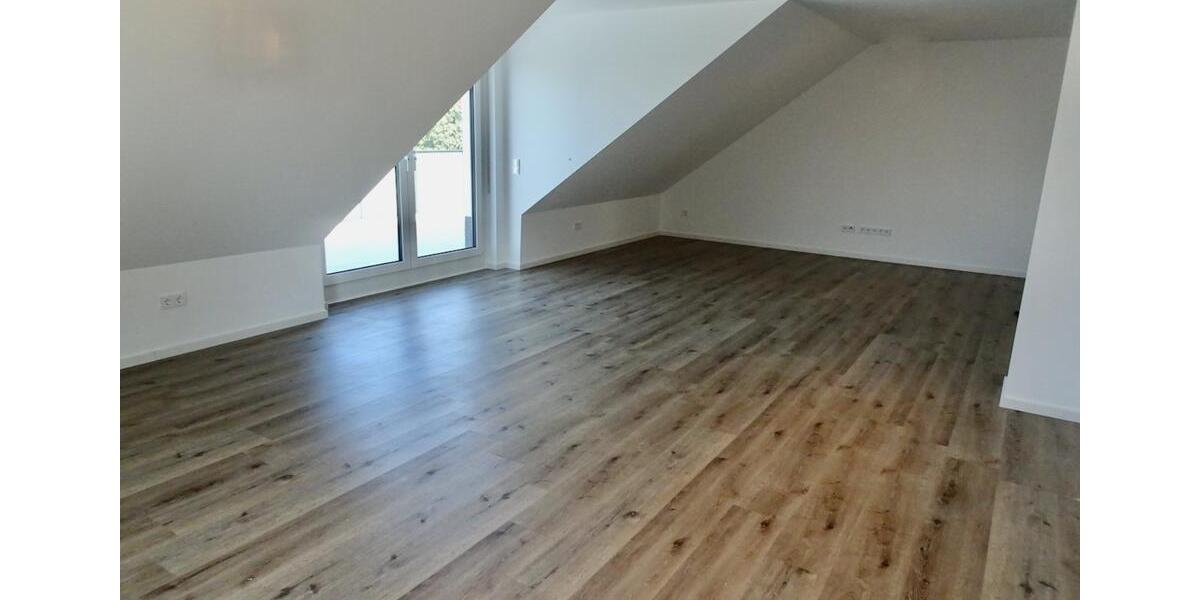 Dachgeschoßwohnung Paderborn Elsen - 4 Zimmer, 134 m&sup2;, 1.600&euro; | Angebot:25933364